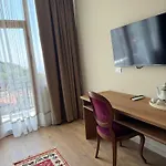 Hotel Castriota *