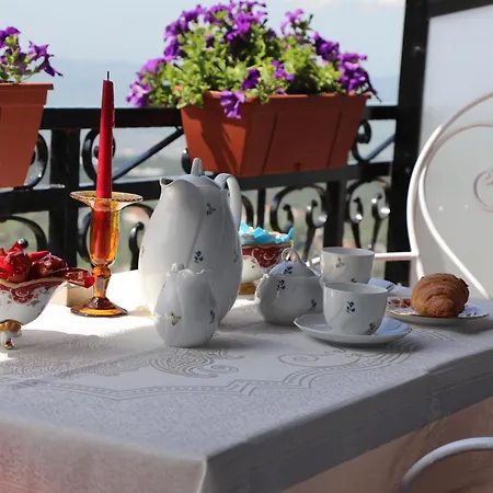 Hotel Castriota *