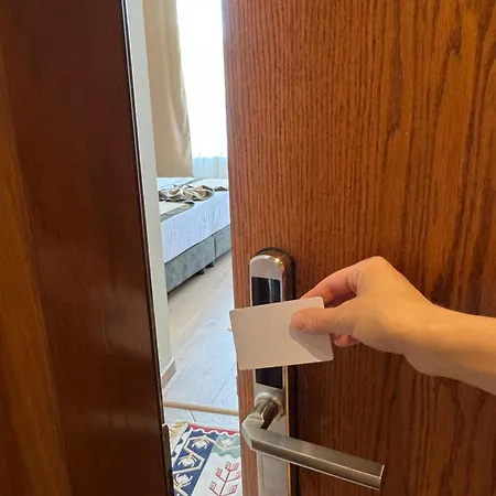 Отель Castriota *